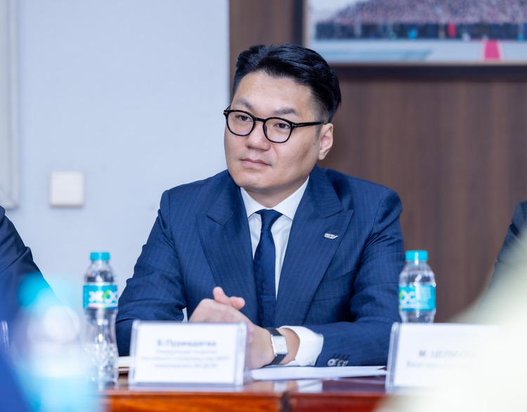 SDY-ийн Ерөнхийлөгч Б.ПҮРЭВДАГВЫГ хотын даргаар томилохоор болжээ